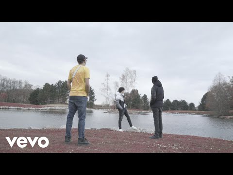 34A - Avec un autre (Clip officiel)