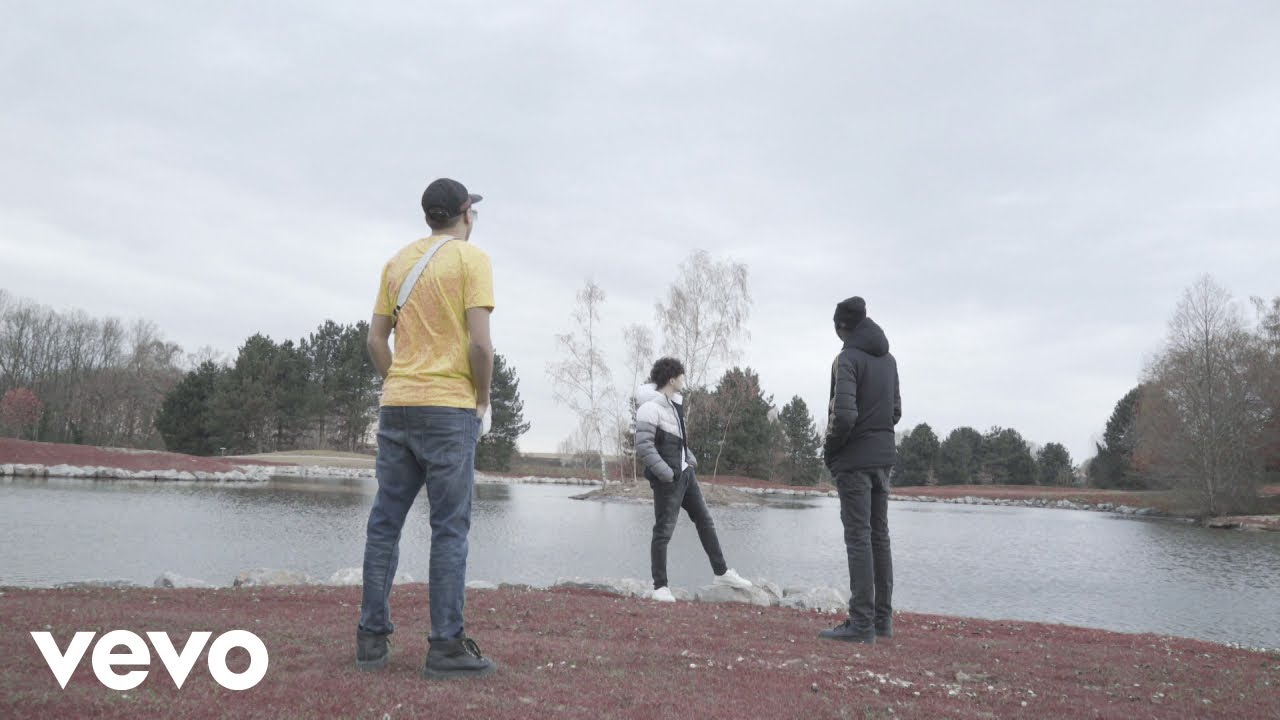 đ¶ 34A dĂ©voile son nouveau clip 'Avec un autre' â Ă ne pas manquer !