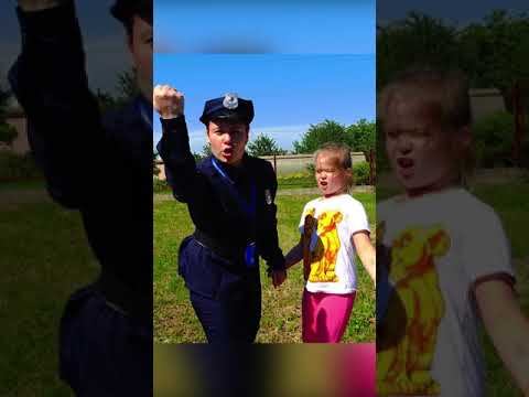 Мама как воришка и полицейский #Shorts