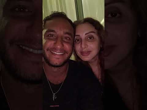 ⁨ أنغام في أول اطلالة لها إلى جانب عائلتها بعد عودتها من رحلت علاجها من ألمانيا إلى مصر