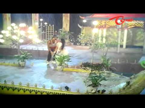 Ratha Saradhi Telugu Songs - Meghamaa Priya - Raveena Tandon - Vinod Kumar