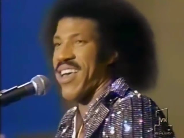 The Commodores' Classic Hit 'Easy' (1977) – A Smooth Soul Favorite 🎶