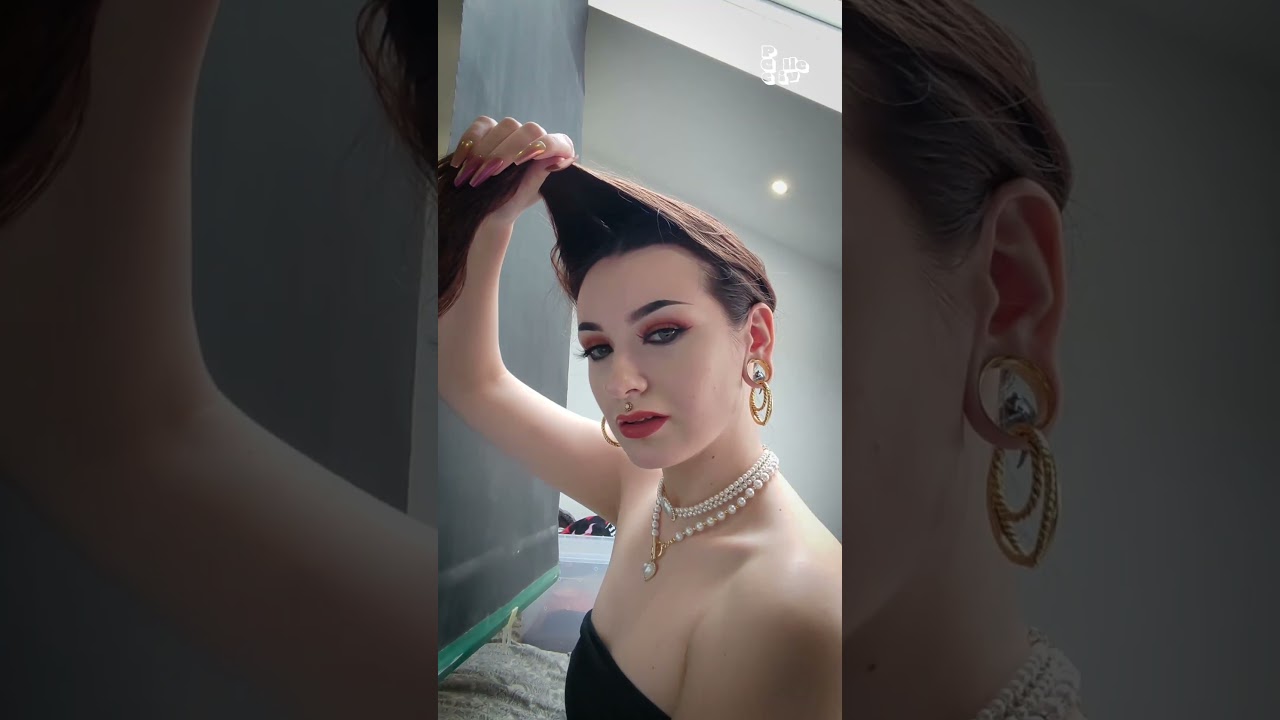 Woman Finds Scorpion Under Wig! 🦂