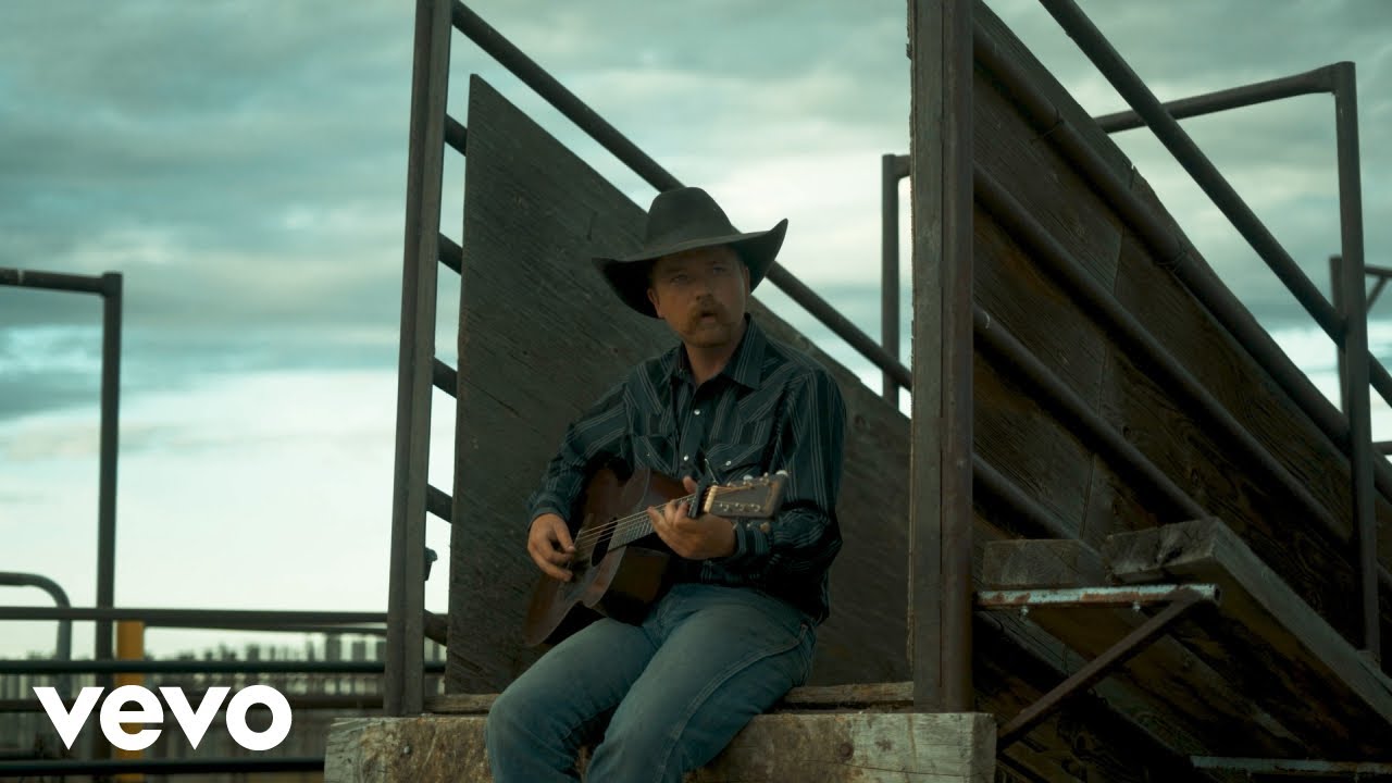 Colter Wall Performs '1800 Miles' Live ๐ธ | Watch Now