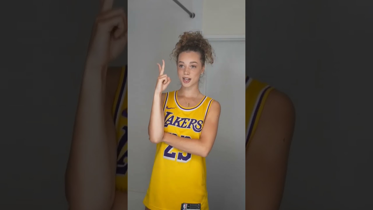 Cette musique ne quitte pas ma tête depuis ce matin 🎶