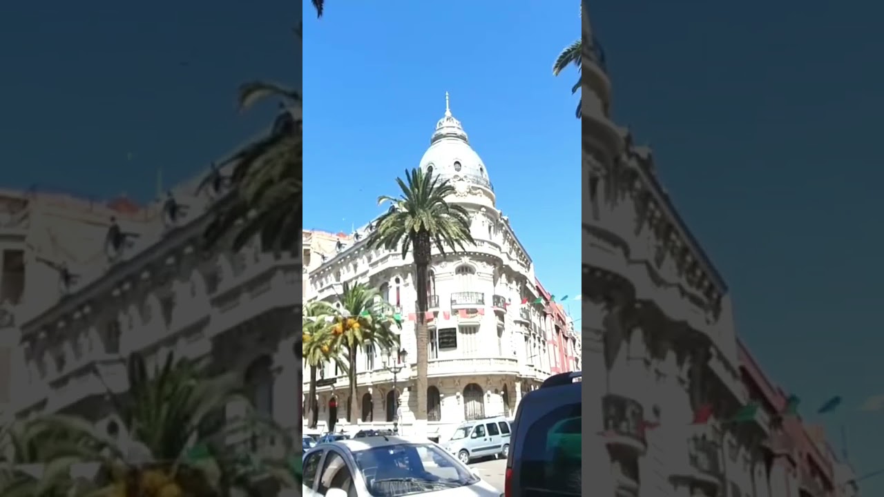 Strolling Through Oran, Algeria 🚶‍♂️