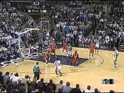 1995 UConn vs Syracuse: Vitale's Wild Call 🏀