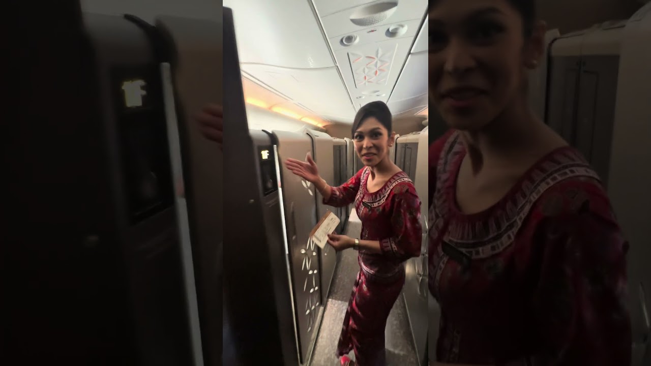 Discover Singapore Airlines' Exclusive Suites on the Airbus A380 ✈️