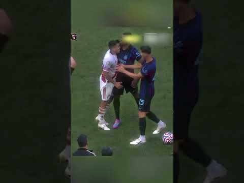 Dumfries vs Acuna☠️ FIFA Club World Cup. Inter vs River Plate #dumfries #inter #clubworldcup #fight