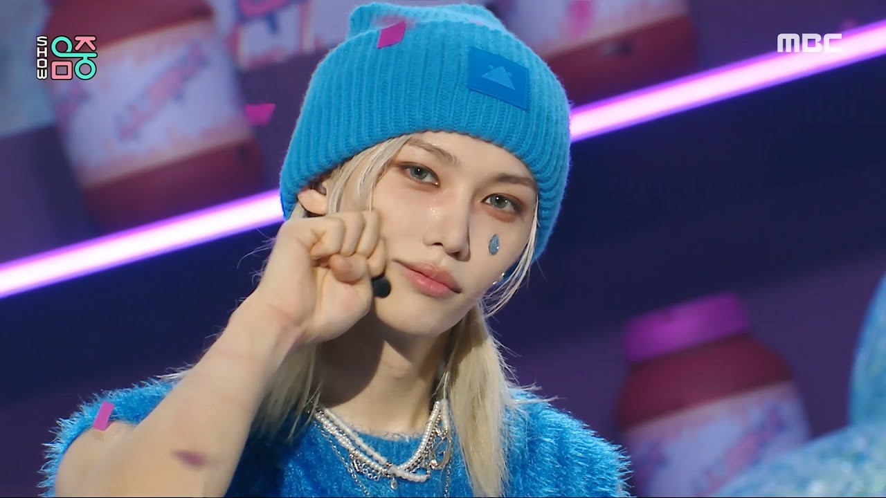 Stray Kids Perform 'JJAM' on Show! MusicCore 🎶