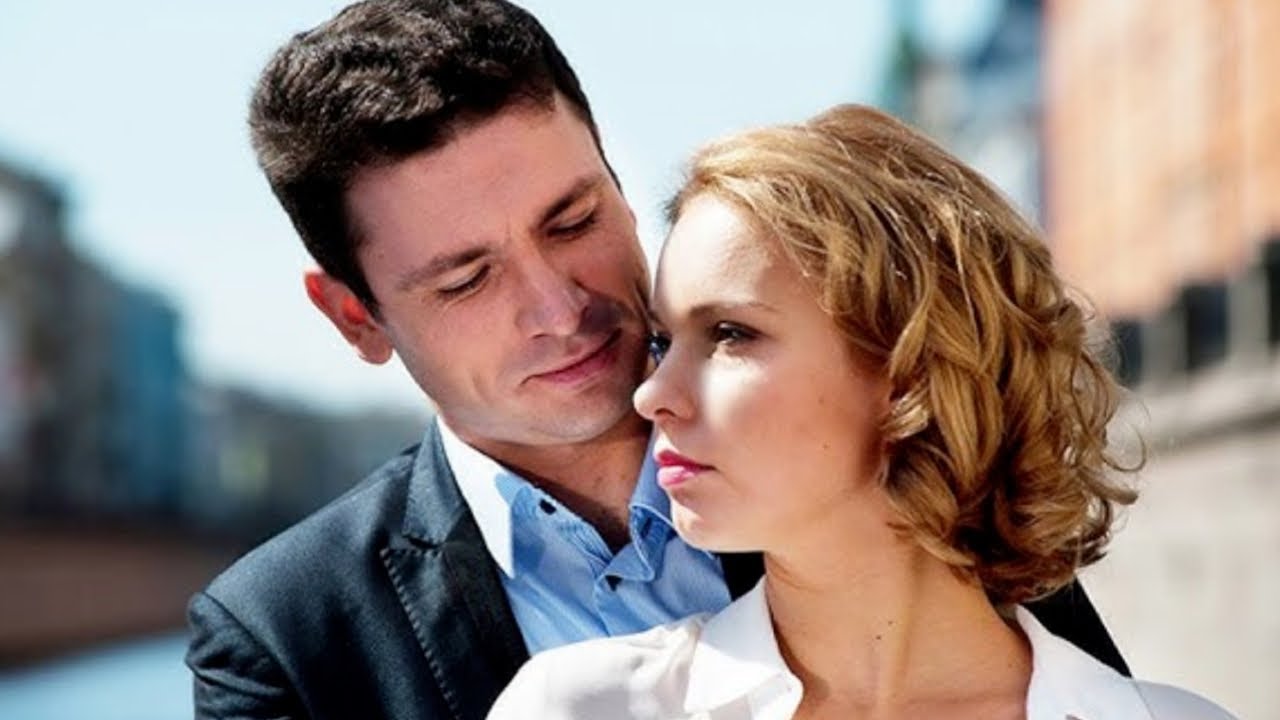 SE ENAMORÓ DE UNA RICA HEREDERA | CRÓNICA REPUGNANTE | Película romántica en Español Latino