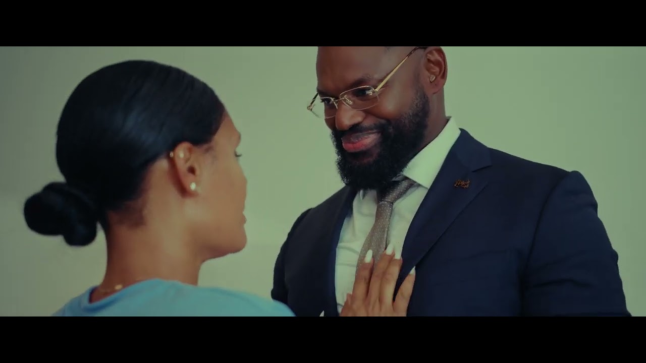 Yuri da Cunha & Ary - Frenesi 🎶 Official Music Video