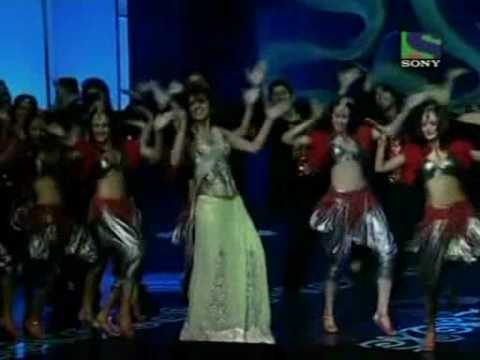 Priyanka Chopra 12th Rajiv Ghandi Awards 2009