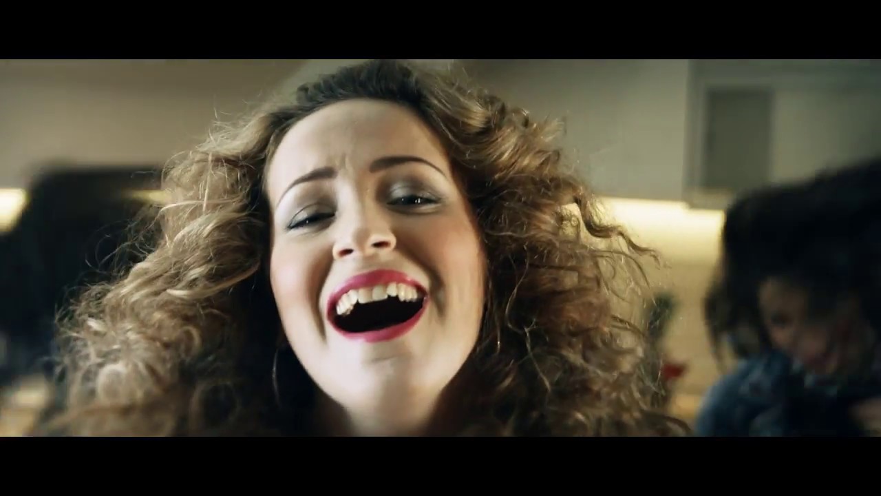 Dominika Mirgová & Rakby - L.A.S.K.A. Official Video