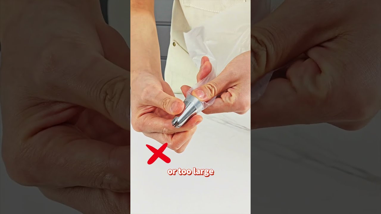 Perfectly Fit a Nozzle in Your Piping Bag 🎂