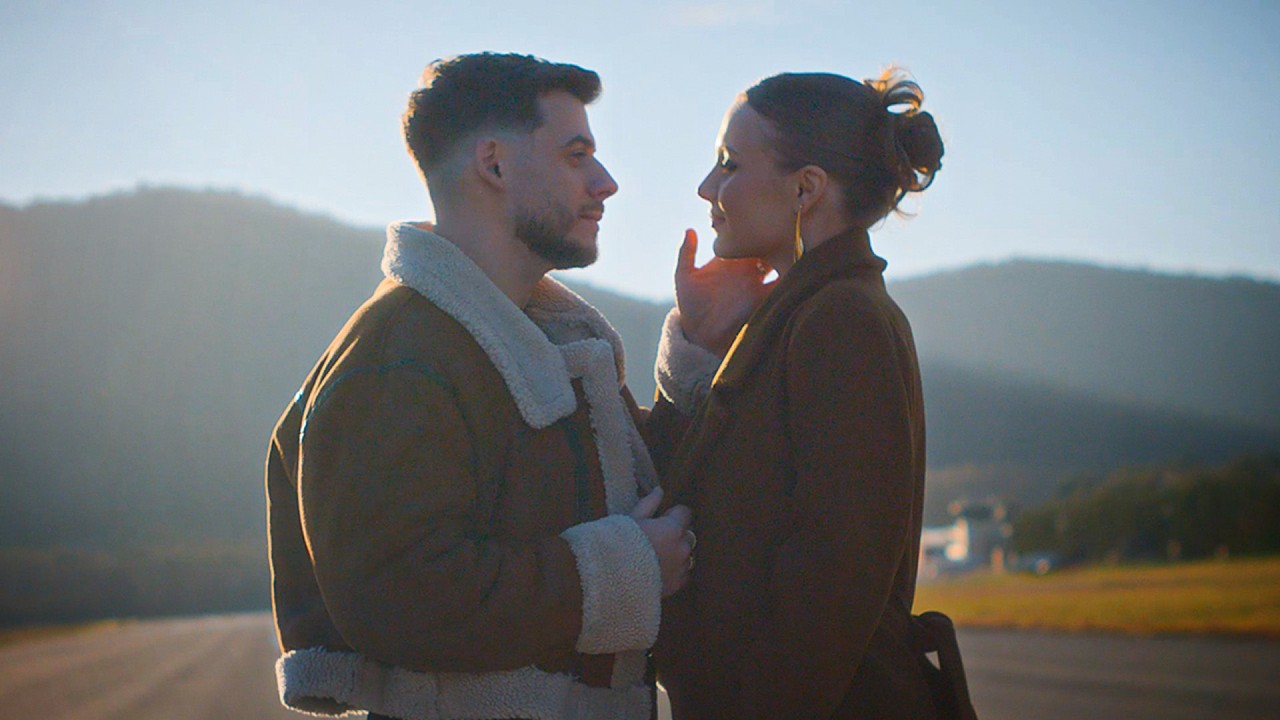 Jeck & Carla - M'envoler 🎶 Découvrez le clip officiel et leur premier album !