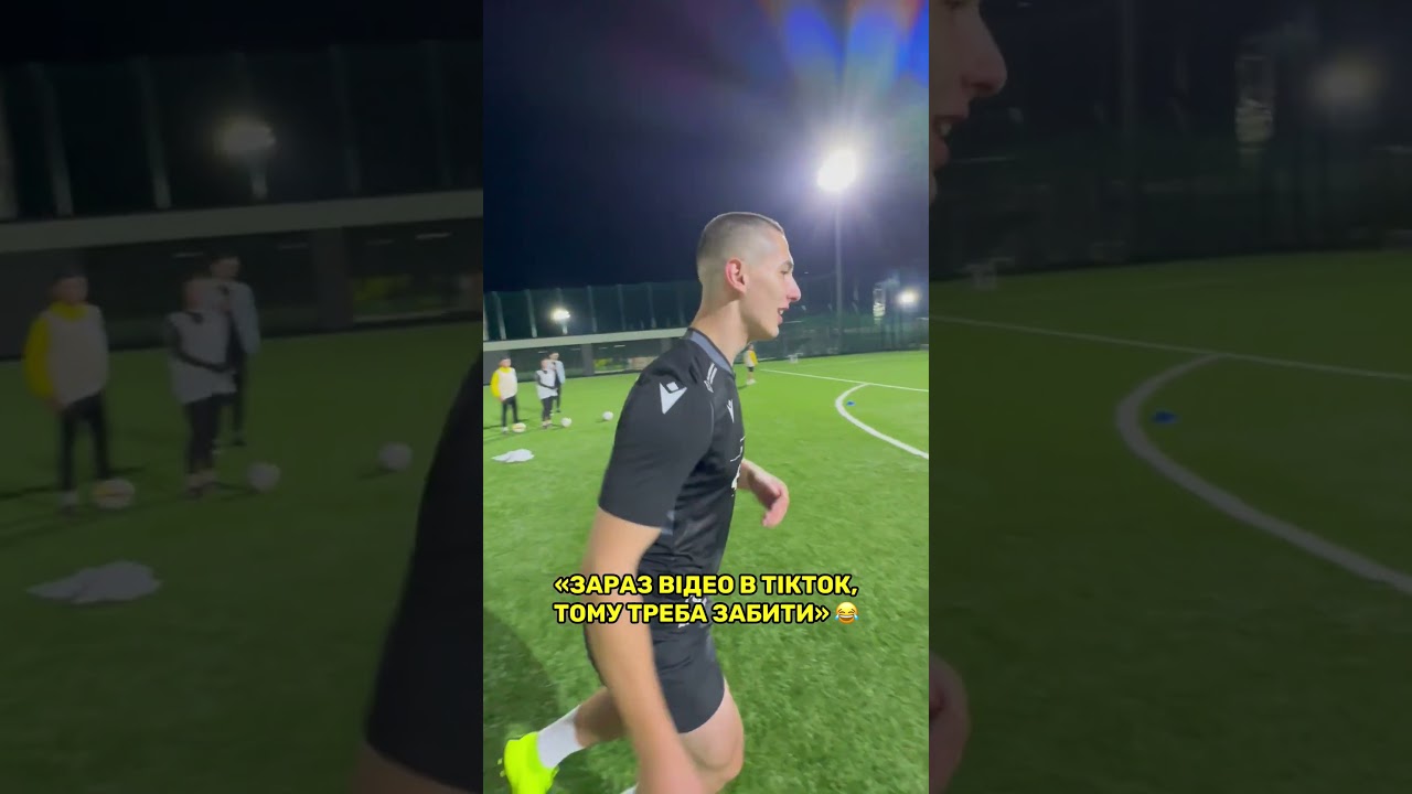Андрій Гаврилів демонструє неправильний спосіб зняття TikTok відео під час тренування