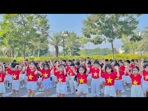 Thể dục sáng cùng các bé trường Mầm non Dĩnh Trì ❤️❤️