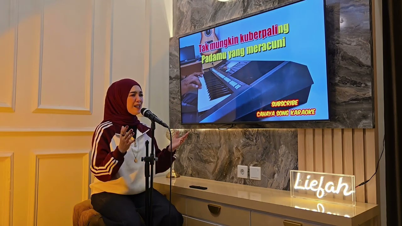 Tak Mungkin Berpaling SLAM Cover by Liefah Maniez 🎶