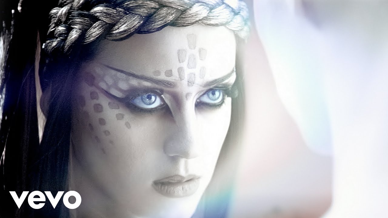 Katy Perry - E.T. ft. Kanye West (10th Anniversary 4K)