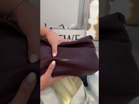 Elegant wine red. #loewe #bag #unboxing