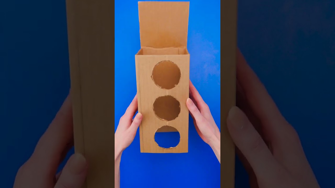 DIY Cardboard Traffic Light 🚦 for Kids