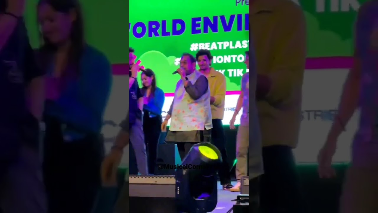 Shankar Mahadevan, Shekhar, Darshan Raval, and Shaan Perform 'Desi Girl' Live