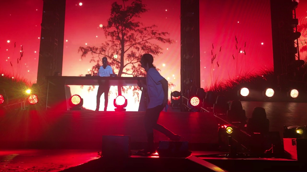 Robin Schulz ft. Graham Candy - 4 Life (UFO Berlin 2017)