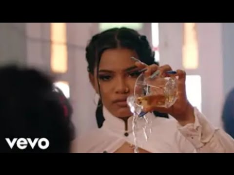 La Ross María - 50/50 (Official Video) 🎶