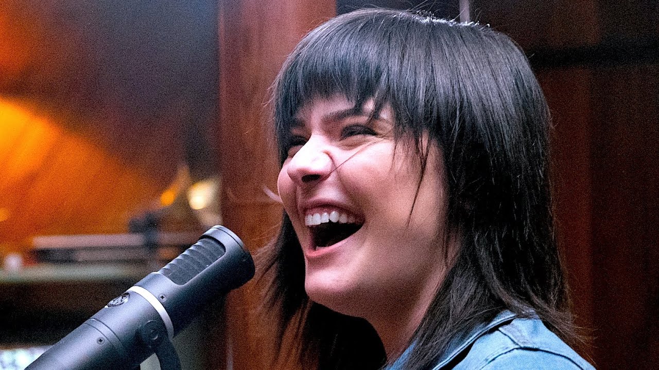 Kings of Leon 'Use Somebody' Funk Cover ft. Sara Niemietz 🎶