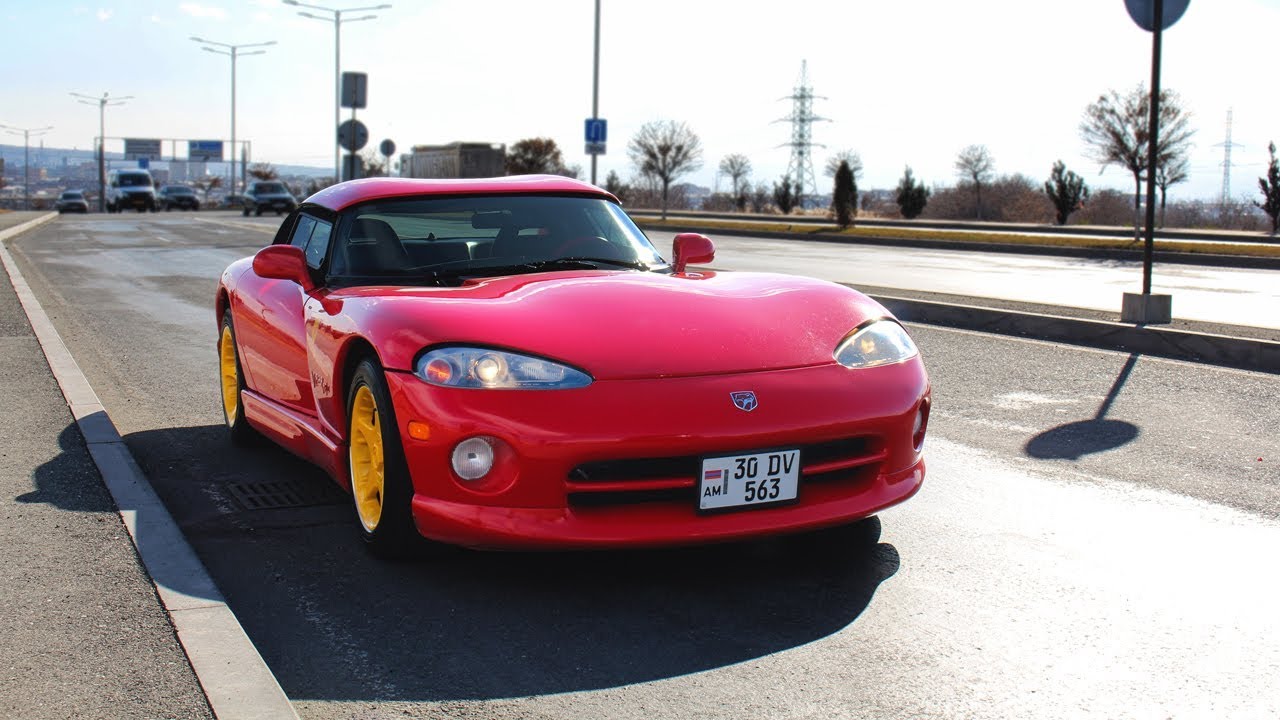 Experience the Thrill: Dodge Viper RT/10 Acceleration & Roaring V10 Sound 🚗