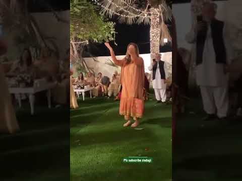 Behroz Sabzwari's wife dance in Minha Tariq Pre Wedding festivities