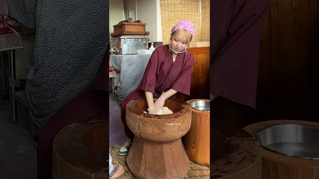 Discover Kyoto's Famous Mochi Shop – Must-Try Japanese Street Food 🍡