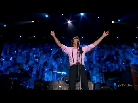 Paul McCartney Performs Hey Jude at Hyde Park 🎶