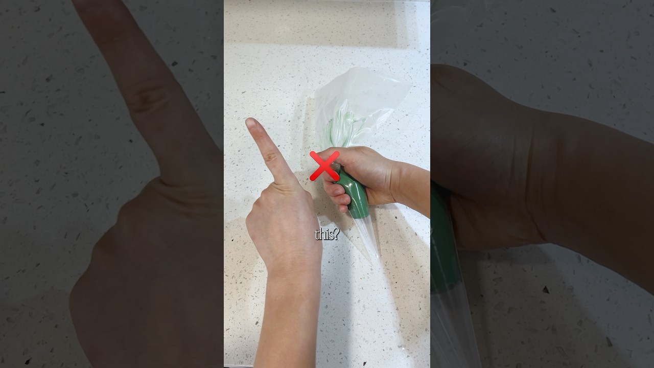 Avoid Common Piping Bag Mistakes 🚫