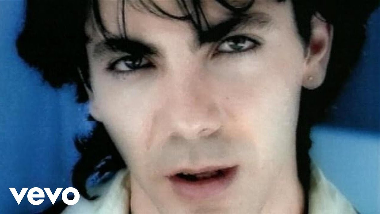 Cristian Castro - Lloran las Rosas 🎶 | Official Music Video & Spotify Link