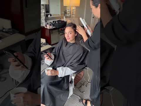 A moment to remember. ✨#GalGadot #RedNotice #CinematicVibes #UnforgettableMoment #StarEnergy #viral