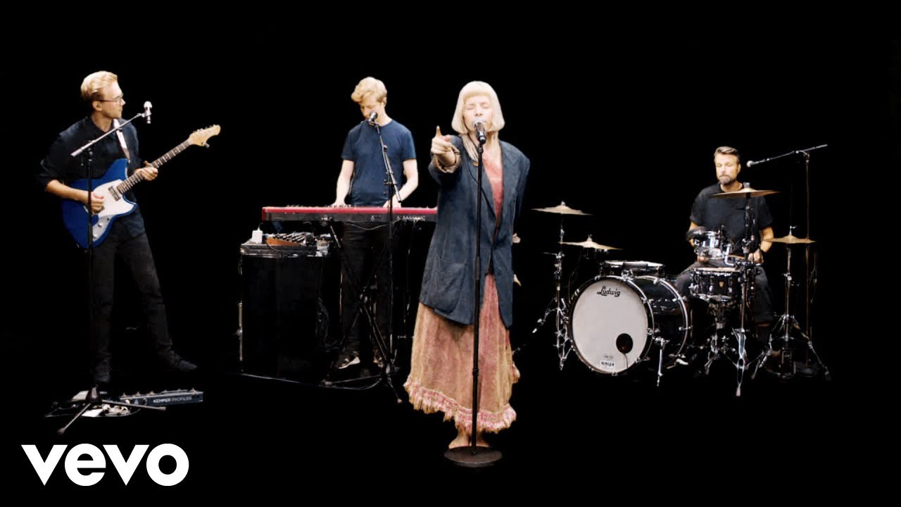 AURORA - Cure For Me Live Performance 🎶