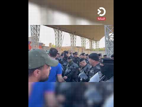 قوات الشغب تمنع توزيع حافظات ماء للمتظاهرين بالبصرة