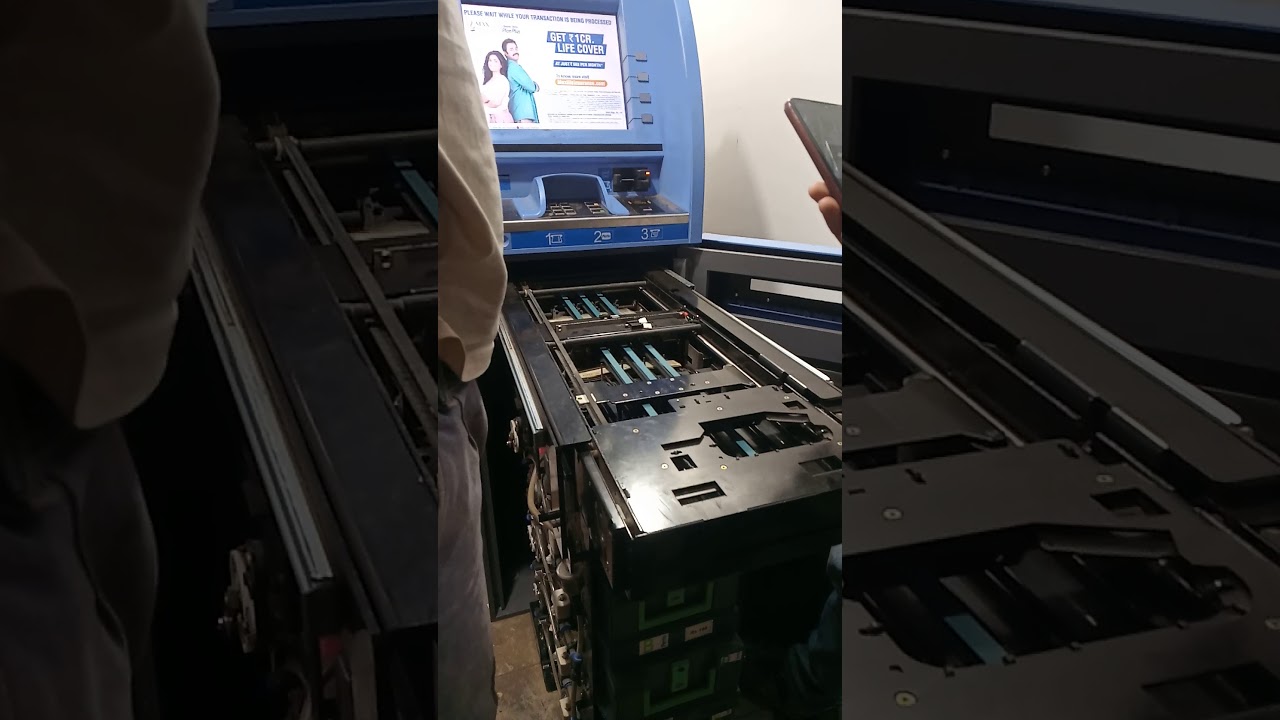 How ATM Machines Work 🏧