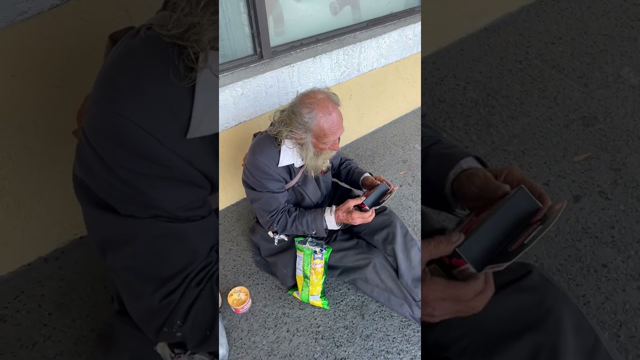 Franklin's Past as a Harmonica Pro 🎵