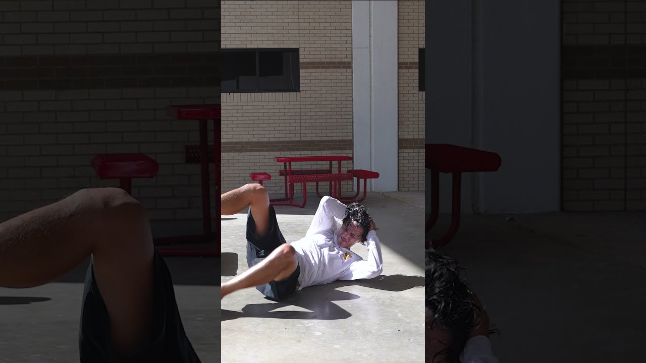 Epic Skateboarding Oops! I Hit My Head Hard ๐
#Shorts