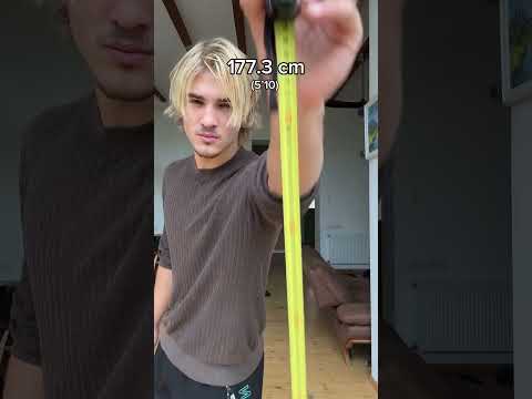 Country to popular belief I'm not secretly 5'7 and 130lbs #looksmaxxing