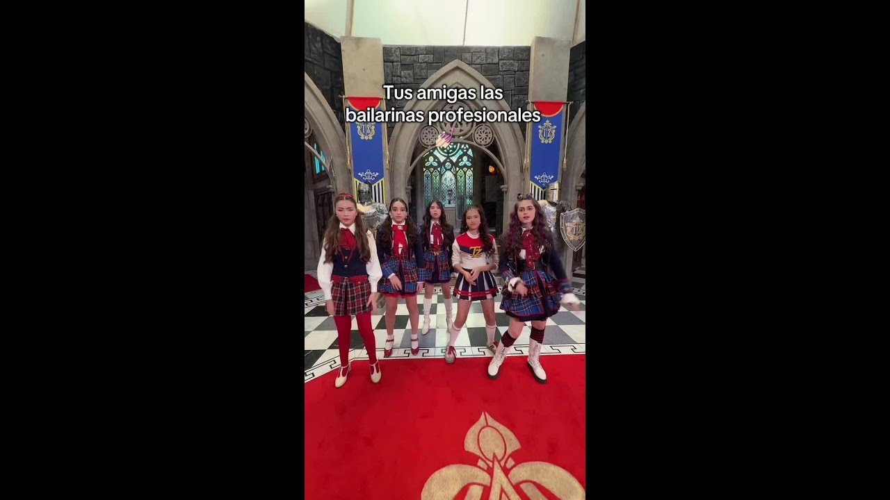 Amigas bailarinas profesionales en #TomyZombie 🧟