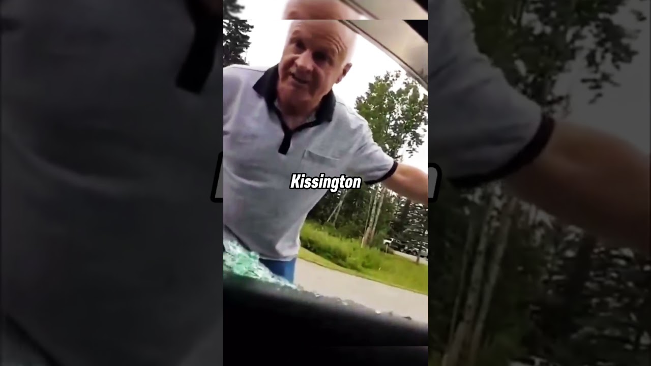 Man Smashes Window in Road Rage Incident 🚗💥