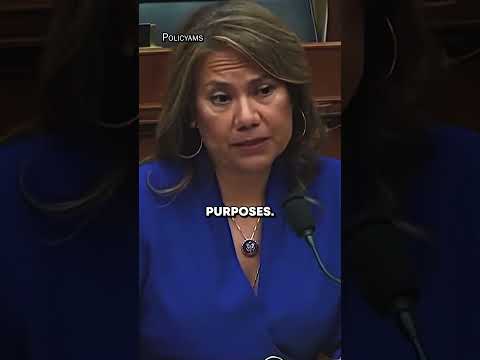 Joe Rogan Reacts To Manipulative Woman Getting Confronted By Victim in Congress