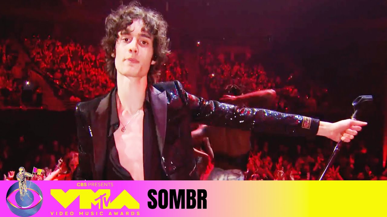 sombr Performs at 2025 VMAs 🎶