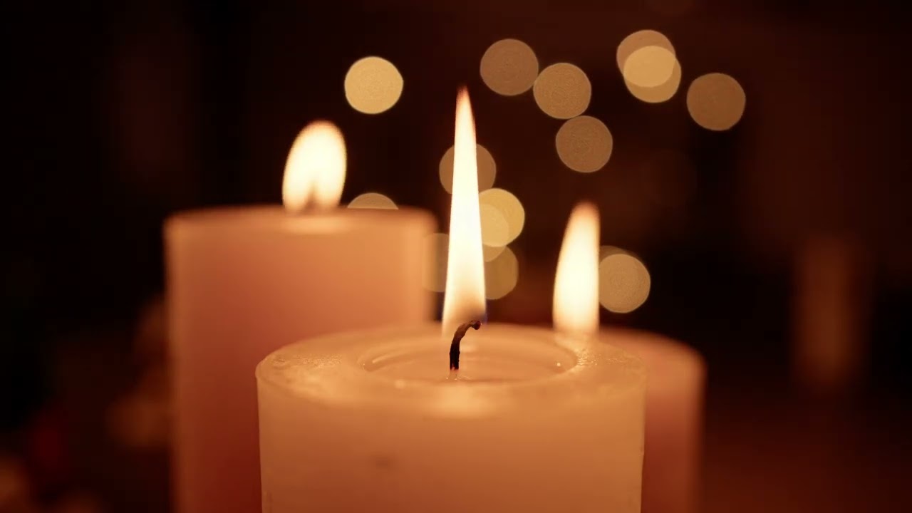 Relaxing Candlelit Ambience with Soothing Piano Music 🎶