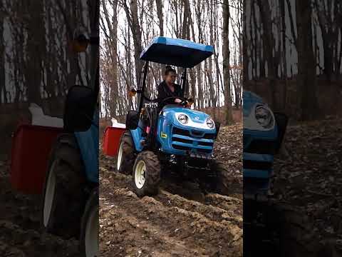 Mini traktor w błocie - LS Tractor XJ25 :: Traktor.com.pl