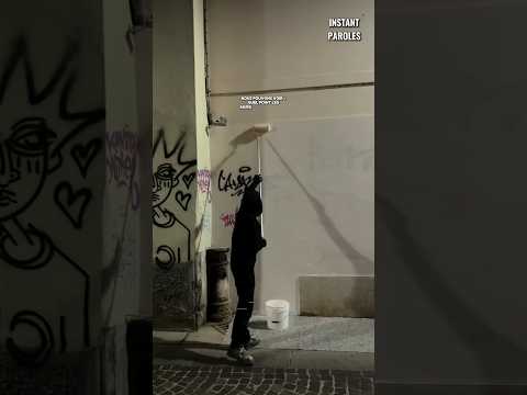 Cet artiste Italien repeint les murs dégradés de sa ville #shorts